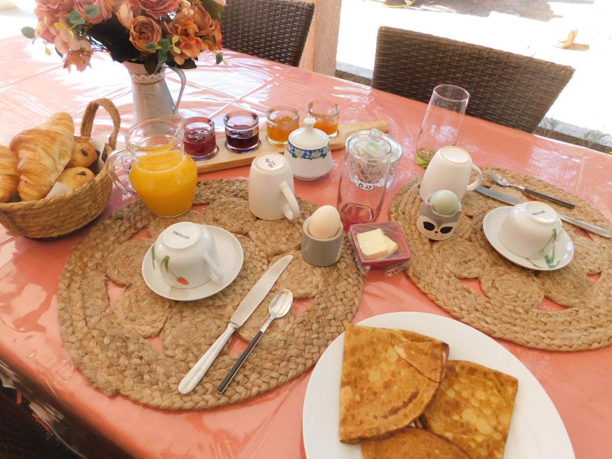 Bed and Breakfast Chez Marie Регюс Экстерьер фото