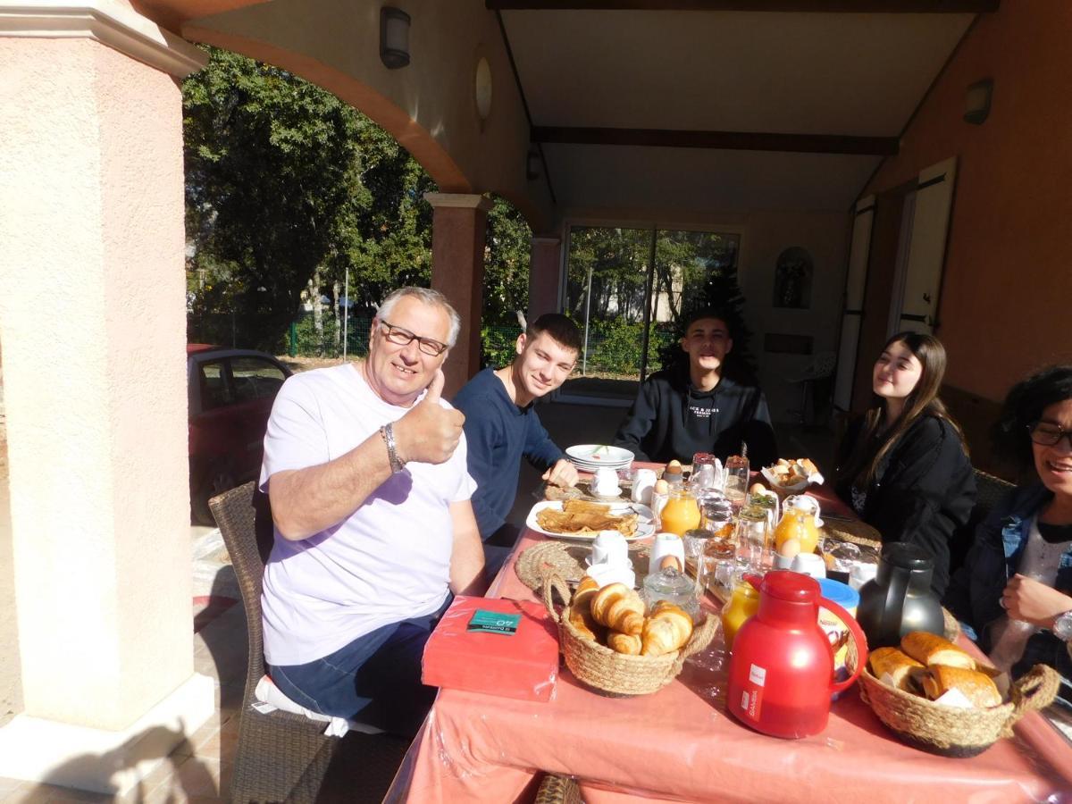 Bed and Breakfast Chez Marie Регюс Экстерьер фото